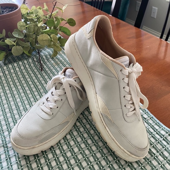 Vionic Sneaks - Picture 1 of 7